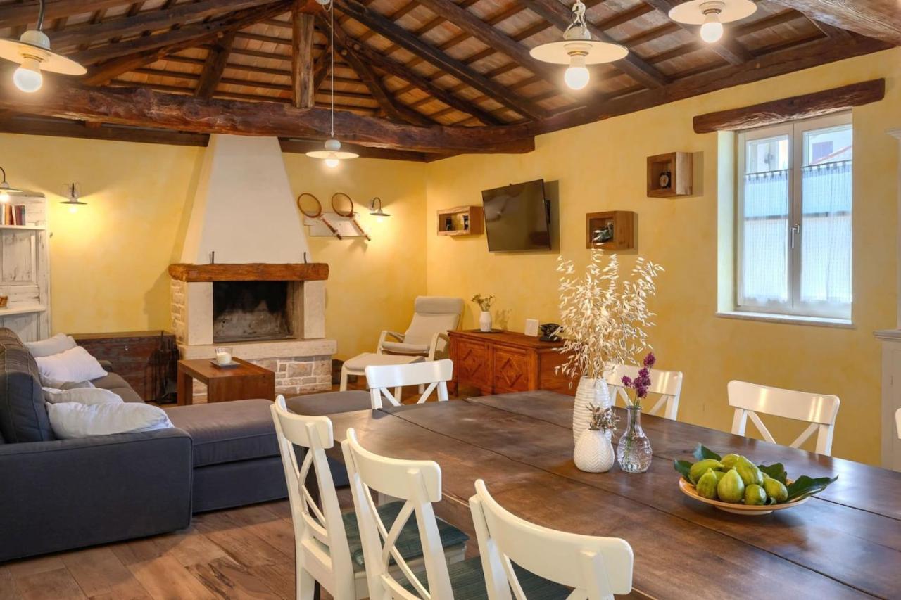 Family Villa Elizabeta With Pool In Umag Cepljani Exterior photo